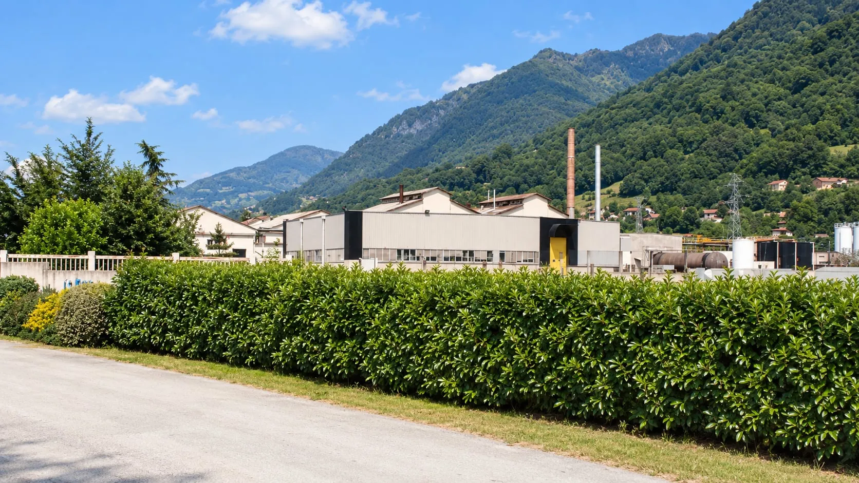 The SATMA INDUSTRIES plant in Goncelin, exterior view